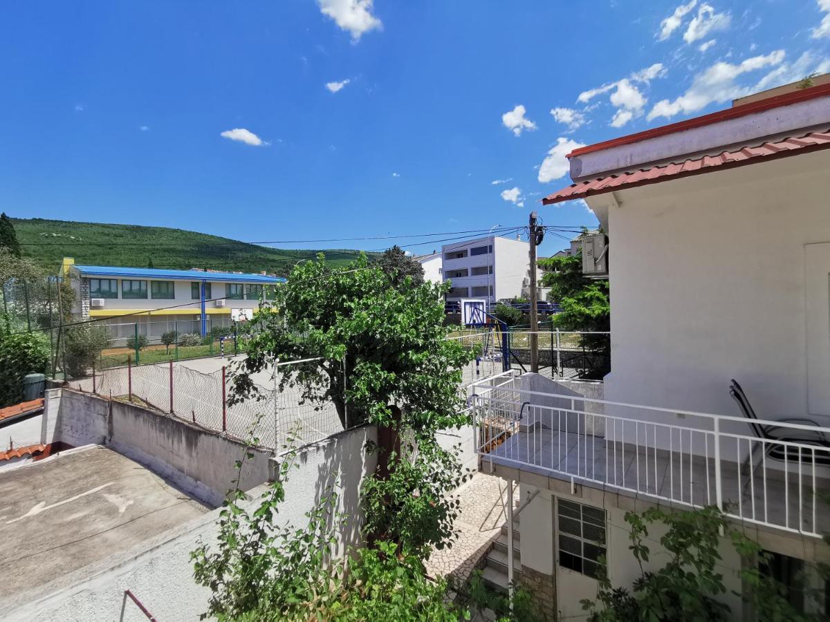 Studio Apartments Jasminka Selce Luaran gambar