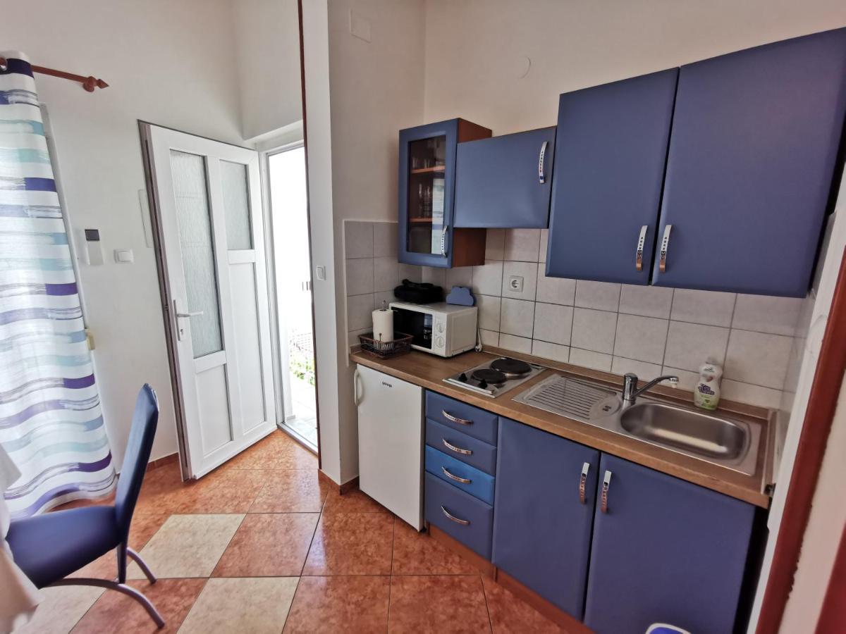 Studio Apartments Jasminka Selce Luaran gambar